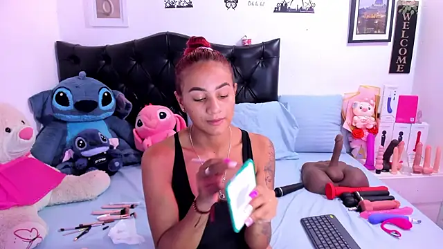 ValeryPettry 11 online show from August 4, 2026, 12:25 am