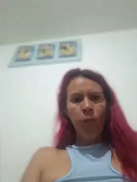 Snapshot of cintia_love chatting on June 18, 2026, 10:36 pm cintia love online show from June 18, 2026, 10:36 pm