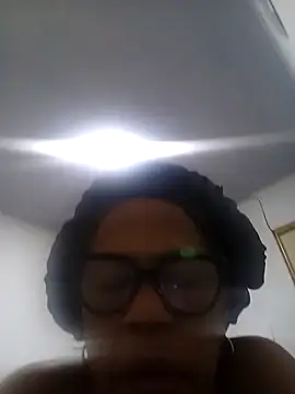 IIv0ryN0IIReX-XX online show from February 13, 2026, 1:40 pm