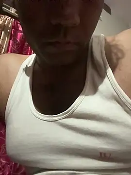 Snapshot of Lucky___05 chatting on June 10, 2026, 5:45 pm Lucky 05 online show from June 10, 2026, 5:45 pm