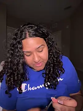 Angeliccreamyrican online show from March 12, 2026, 1:56 am