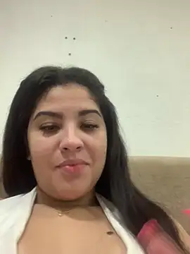 Snapshot of kahraujo chatting on May 28, 2026, 8:28 pm kahraujo online show from May 28, 2026, 8:28 pm