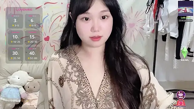 Snapshot of xiaoguai99 chatting on June 18, 2026, 12:53 pm xiaoguai99 online show from June 18, 2026, 12:53 pm