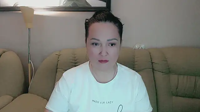 Snapshot of infinity_loveliness chatting on October 18, 2025, 6:37 am infinity loveliness online show from October 18, 2025, 6:37 am