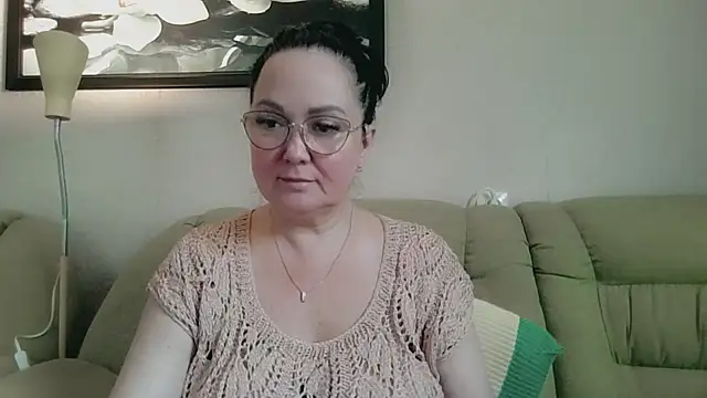 Snapshot of infinity_loveliness chatting on June 25, 2026, 6:40 am infinity loveliness online show from June 25, 2026, 6:40 am
