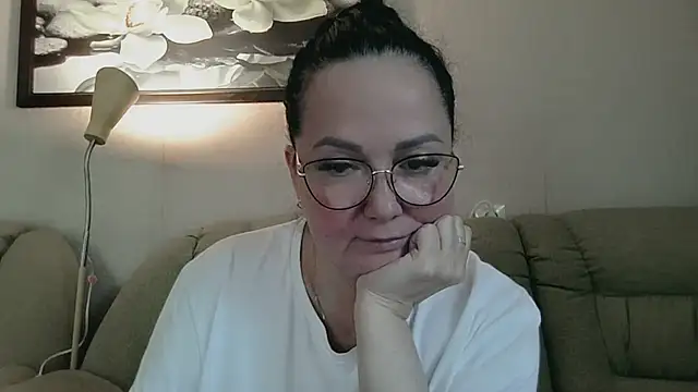 Snapshot of infinity_loveliness chatting on July 4, 2026, 6:30 am infinity loveliness online show from July 4, 2026, 6:30 am