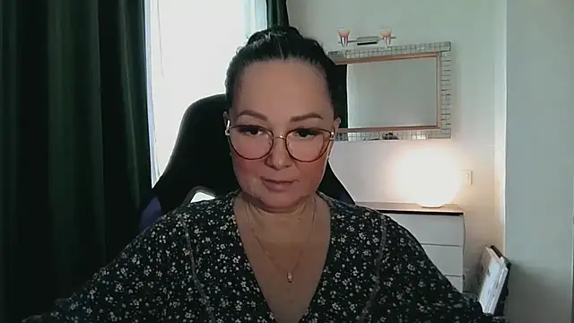 Snapshot of infinity_loveliness chatting on July 24, 2026, 8:34 am infinity loveliness online show from July 24, 2026, 8:34 am