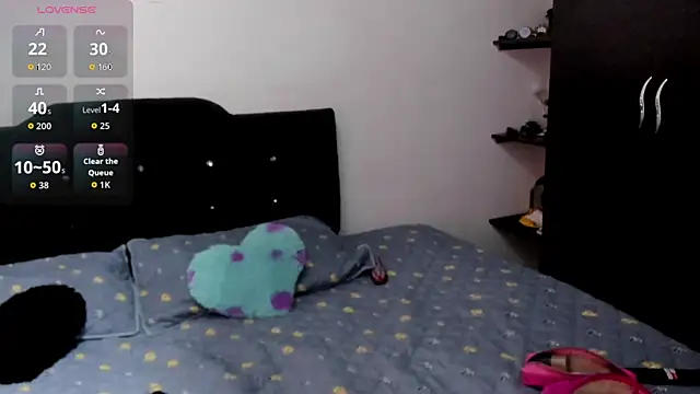 tina2204 online show from March 14, 2026, 1:27 pm