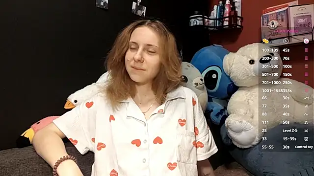 Snapshot of TiaraHenegan chatting on February 7, 2026, 7:12 am TiaraHenegan online show from February 7, 2026, 7:12 am