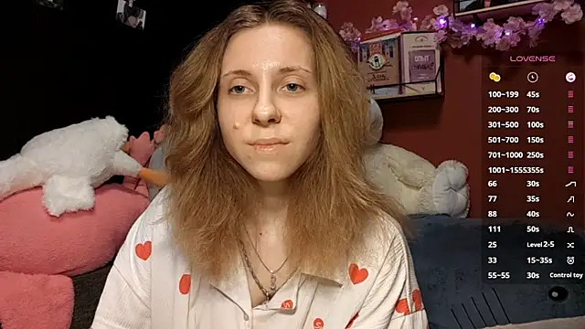 Snapshot of TiaraHenegan chatting on February 16, 2026, 9:05 am TiaraHenegan online show from February 16, 2026, 9:05 am