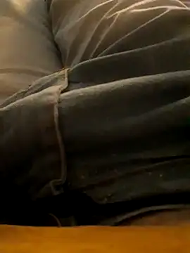 Snapshot of rolaaa2000 chatting on March 11, 2026, 9:43 pm rolaaa2000 online show from March 11, 2026, 9:43 pm