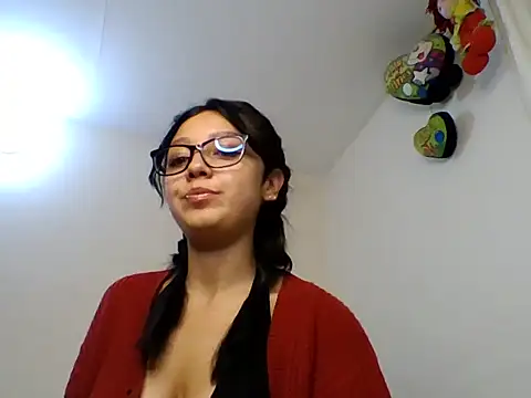 Snapshot of persefxne chatting on February 12, 2026, 2:28 am persefxne online show from February 12, 2026, 2:28 am