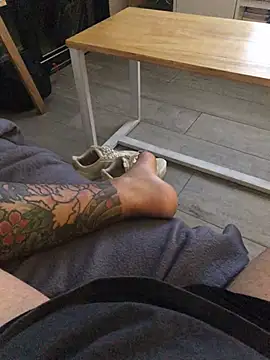 psilocibina22 online show from February 22, 2026, 3:18 am