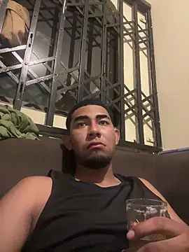 youngalexofficial online show from March 8, 2026, 3:10 am