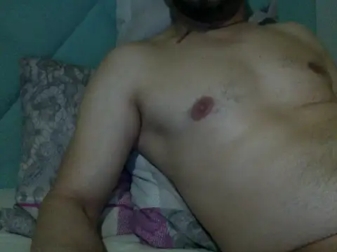 ekremzztrk online show from February 18, 2026, 4:03 pm