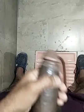 8inchhere online show from February 14, 2026, 9:22 pm