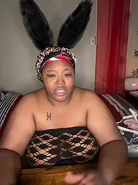 Chocolatebunnyxx96 online show from February 25, 2026, 6:01 am