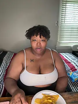 Chocolatebunnyxx96 online show from May 1, 2026, 5:28 pm