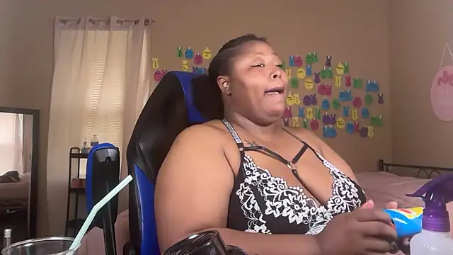 Snapshot of Chocolatebunnyxx96 chatting on June 6, 2026, 4:44 pm Chocolatebunnyxx96 online show from June 6, 2026, 4:44 pm