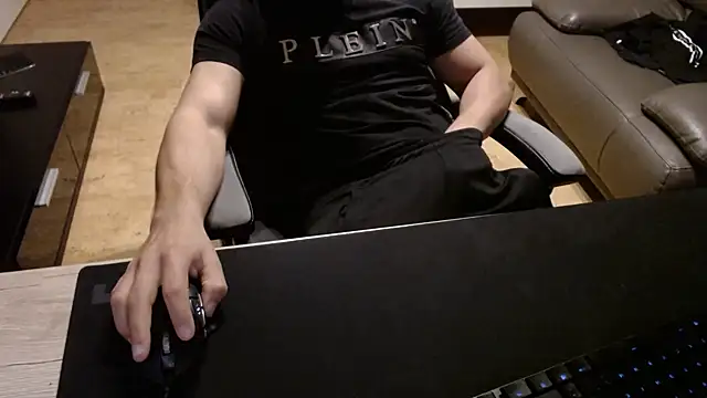 Snapshot of sensualman90 chatting on January 10, 2026, 8:27 am sensualman90 online show from January 10, 2026, 8:27 am