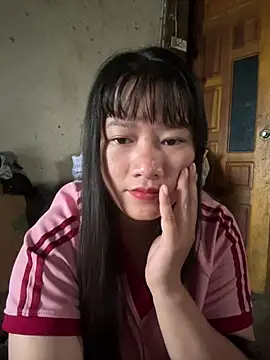 Snapshot of Suni-ii chatting on May 6, 2026, 12:08 am Suni-ii online show from May 6, 2026, 12:08 am