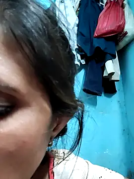 Bhavna8080 online show from June 3, 2026, 3:28 pm