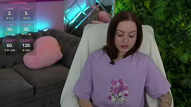 Snapshot of AlexaFleur chatting on June 15, 2026, 1:13 pm AlexaFleur online show from June 15, 2026, 1:13 pm
