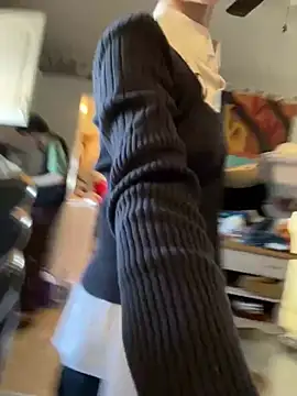 Snapshot of SugarNCinnamon chatting on February 15, 2026, 8:16 pm SugarNCinnamon online show from February 15, 2026, 8:16 pm