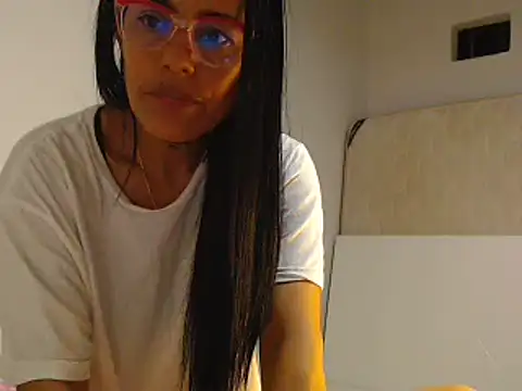 Snapshot of Elizabeth_manzon chatting on May 14, 2026, 11:55 pm Elizabeth manzon online show from May 14, 2026, 11:55 pm