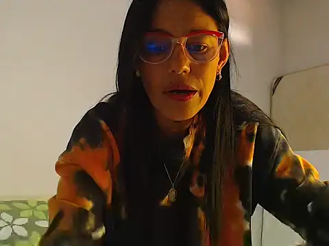 Snapshot of Elizabeth_manzon chatting on May 27, 2026, 5:43 pm Elizabeth manzon online show from May 27, 2026, 5:43 pm