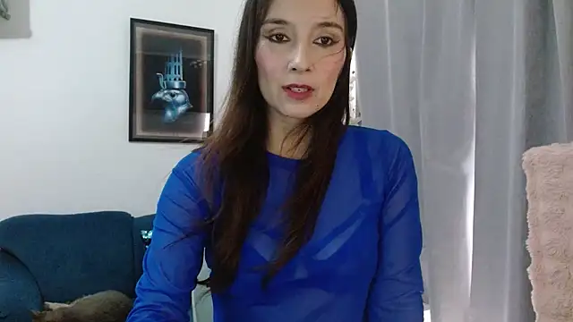 Almaglow  online show from May 27, 2026, 5:21 pm
