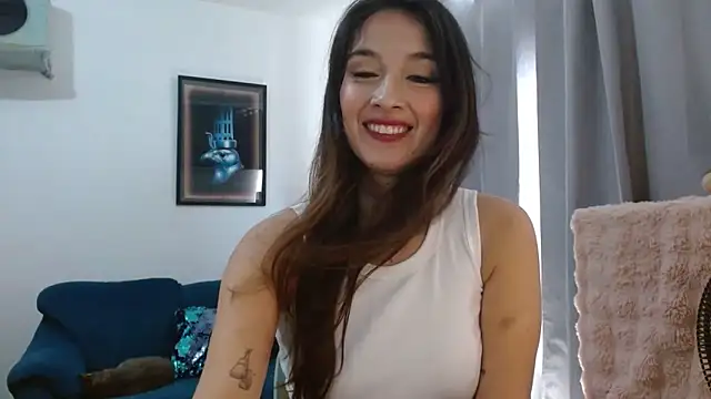 Almaglow  online show from June 6, 2026, 3:39 pm