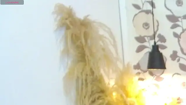 Nicolleth tk online show from January 9, 2026, 8:21 pm