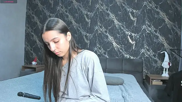 stella torres online show from April 29, 2026, 4:16 am