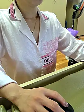 moon baby99 online show from March 8, 2026, 3:32 am