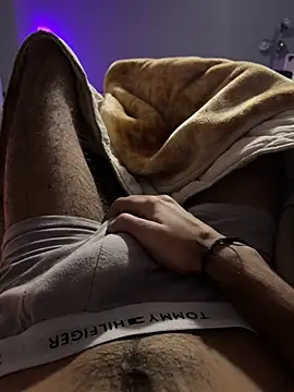 saadbutt13 online show from January 18, 2026, 3:38 pm