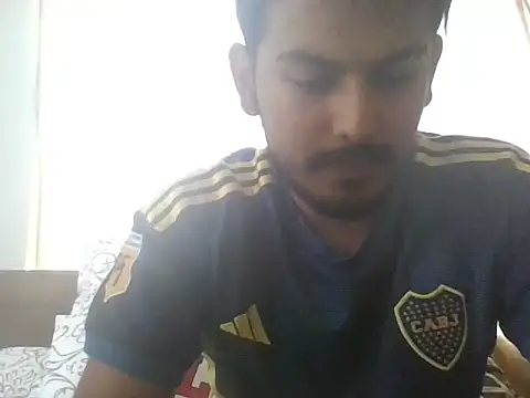 Mateotubbe online show from August 6, 2026, 9:28 pm