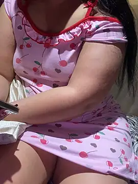 Snapshot of Lina_Velvet_ chatting on April 2, 2026, 9:07 am Lina Velvet online show from April 2, 2026, 9:07 am