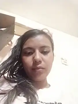 cinthia2011 online show from March 3, 2026, 6:36 pm