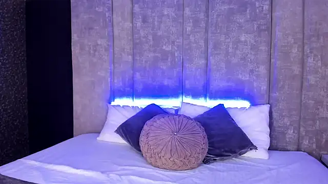 LolaGray   online show from March 11, 2026, 7:42 pm