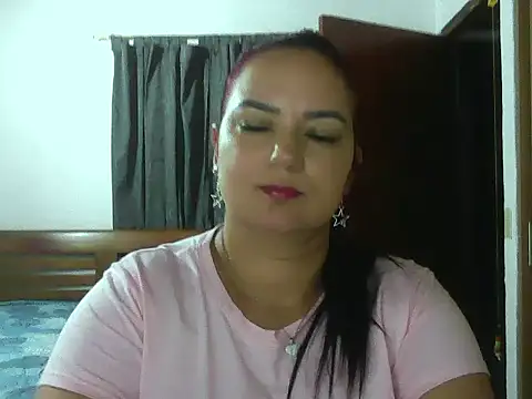 Snapshot of Roja_tentacion chatting on March 20, 2026, 11:20 pm Roja tentacion online show from March 20, 2026, 11:20 pm