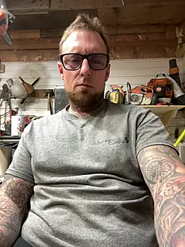 Snapshot of WIDBIGWHITECOCK chatting on January 16, 2026, 5:22 am WIDBIGWHITECOCK online show from January 16, 2026, 5:22 am