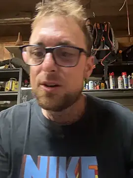 Snapshot of WIDBIGWHITECOCK chatting on May 30, 2026, 4:42 am WIDBIGWHITECOCK online show from May 30, 2026, 4:42 am