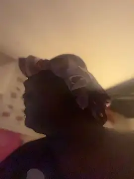 princesssukii online show from June 25, 2026, 3:28 am