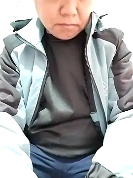 zuzu0099 online show from January 12, 2026, 3:12 am