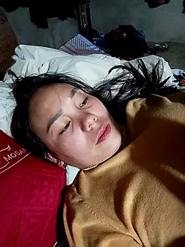 vanvan005 online show from February 12, 2026, 12:16 am