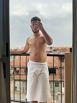 liam bronw online show from March 5, 2026, 3:52 pm