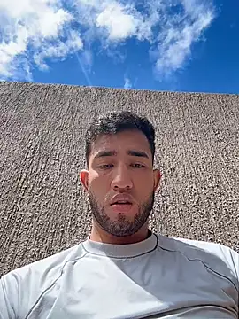 Snapshot of liam_bronw chatting on June 30, 2026, 3:57 pm liam bronw online show from June 30, 2026, 3:57 pm