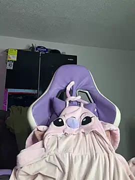 Stormi th online show from February 11, 2026, 11:54 pm