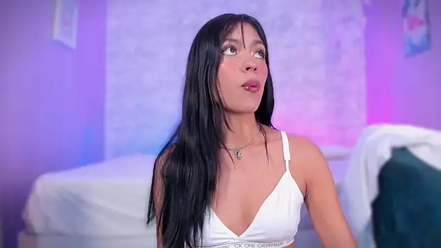 ayla lux online show from February 14, 2026, 5:37 am